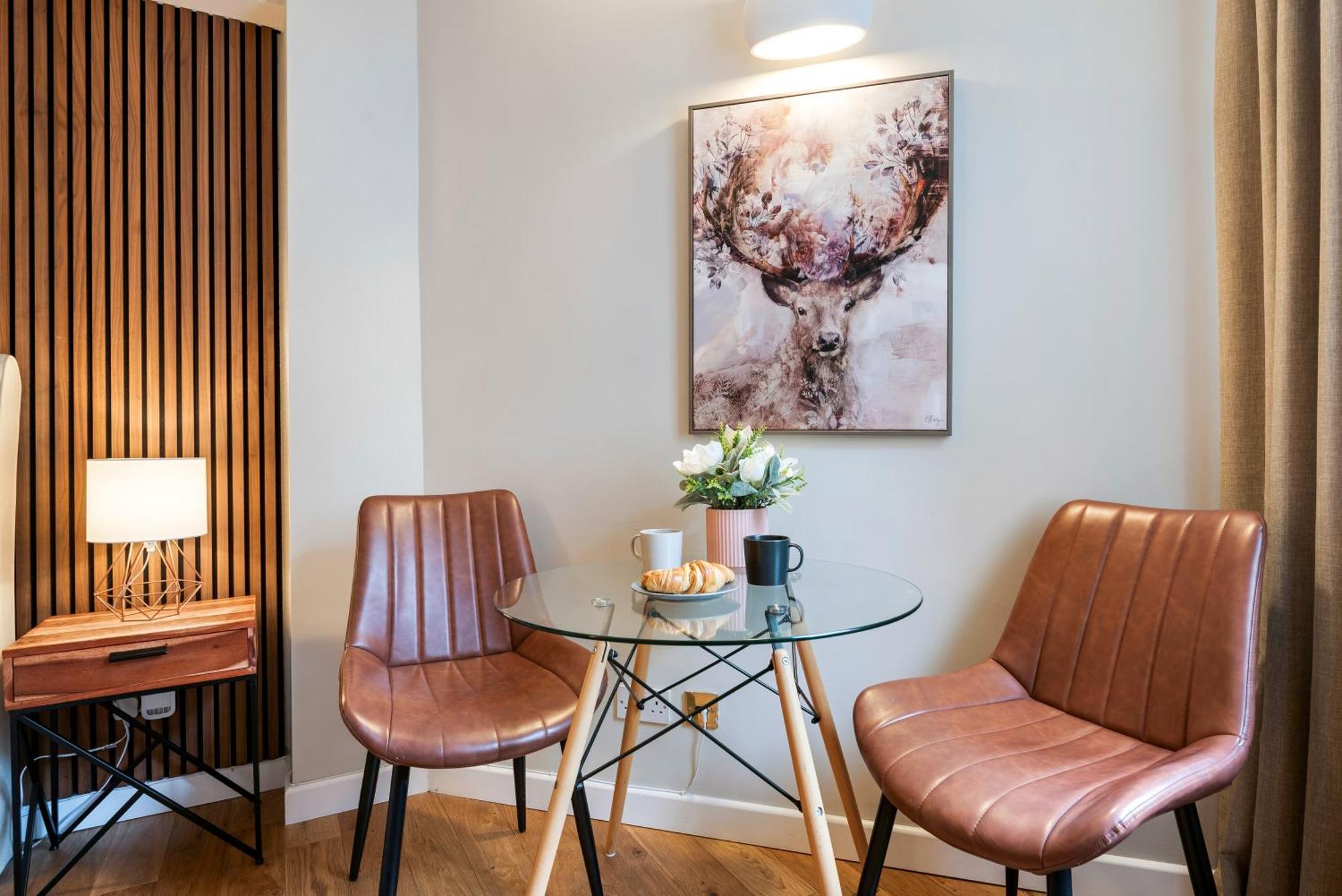 Elegant Apartment In Chelsea 런던 외부 사진