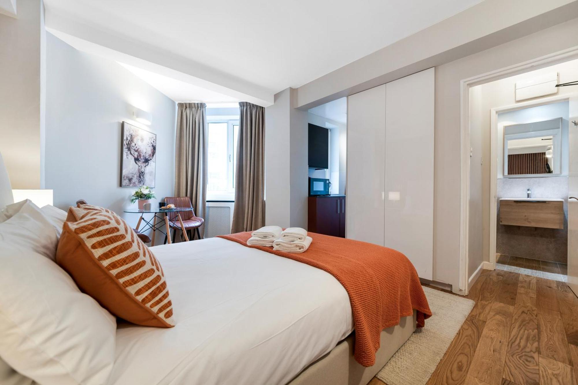 Elegant Apartment In Chelsea 런던 외부 사진